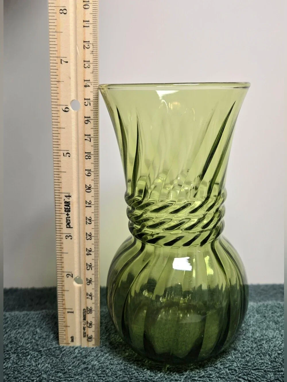 Vintage Green Art Glass Spiral Swirl Vase